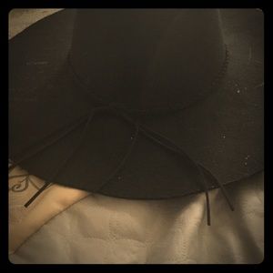 Jessica McClintock Hat (Black)